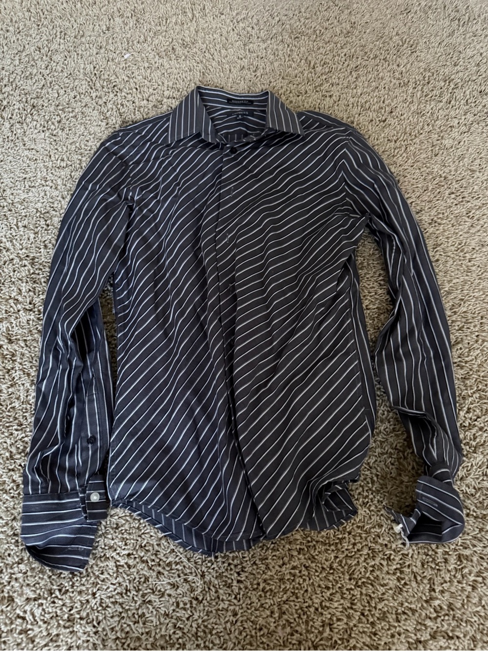 express men’s button up